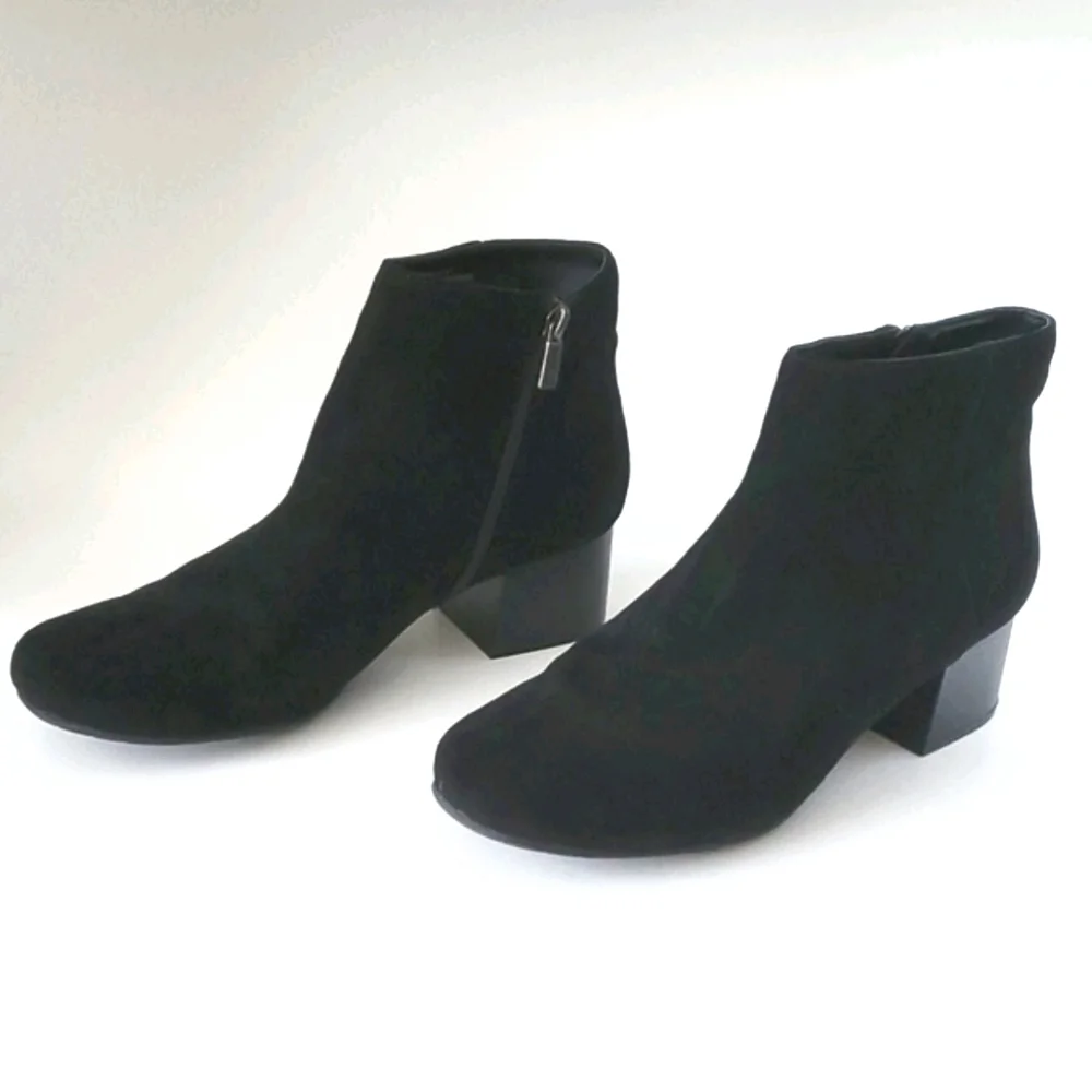 Kenneth Cole Reaction Road Stop Black Suede Leather Ankle Boots 10